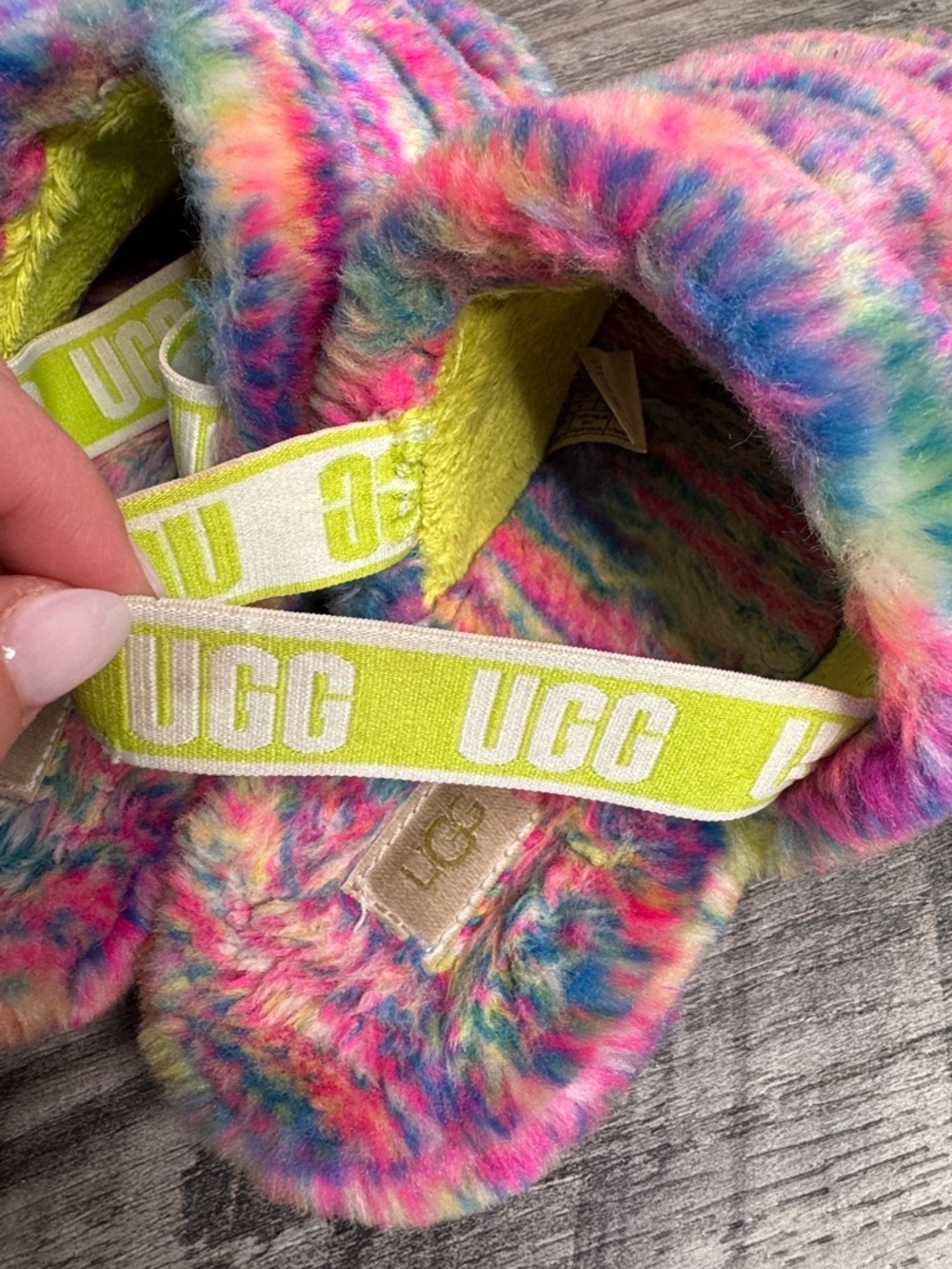Ugg Fluff Yeah Slide Slippers Pixelate Size 6 Multicolor Tie Dye - Picture 6 of 6
